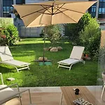 Egeria Casa Jardin *