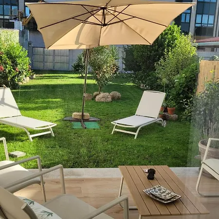 Egeria Casa Jardín